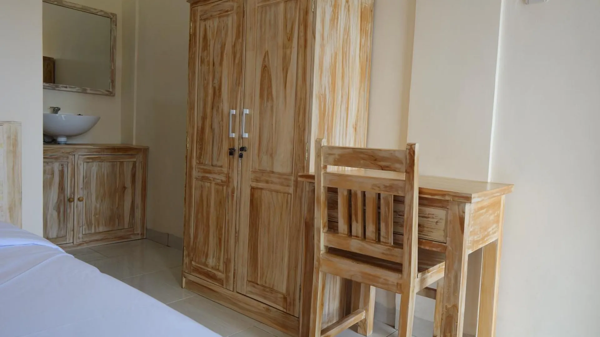 Ken Ken Guest House Seminyak Indonesia